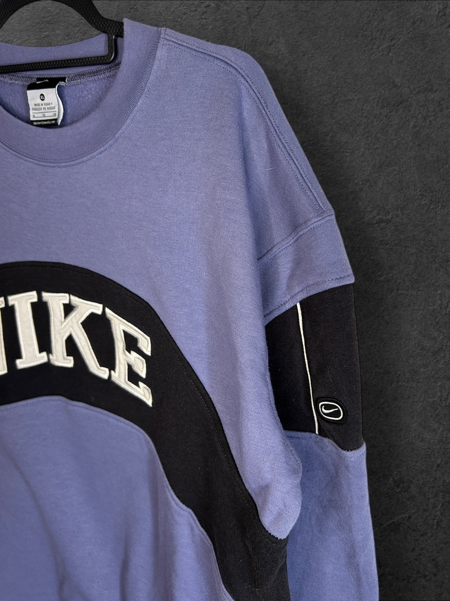 Retro Nike Purpura Reworked Jersey Oversized