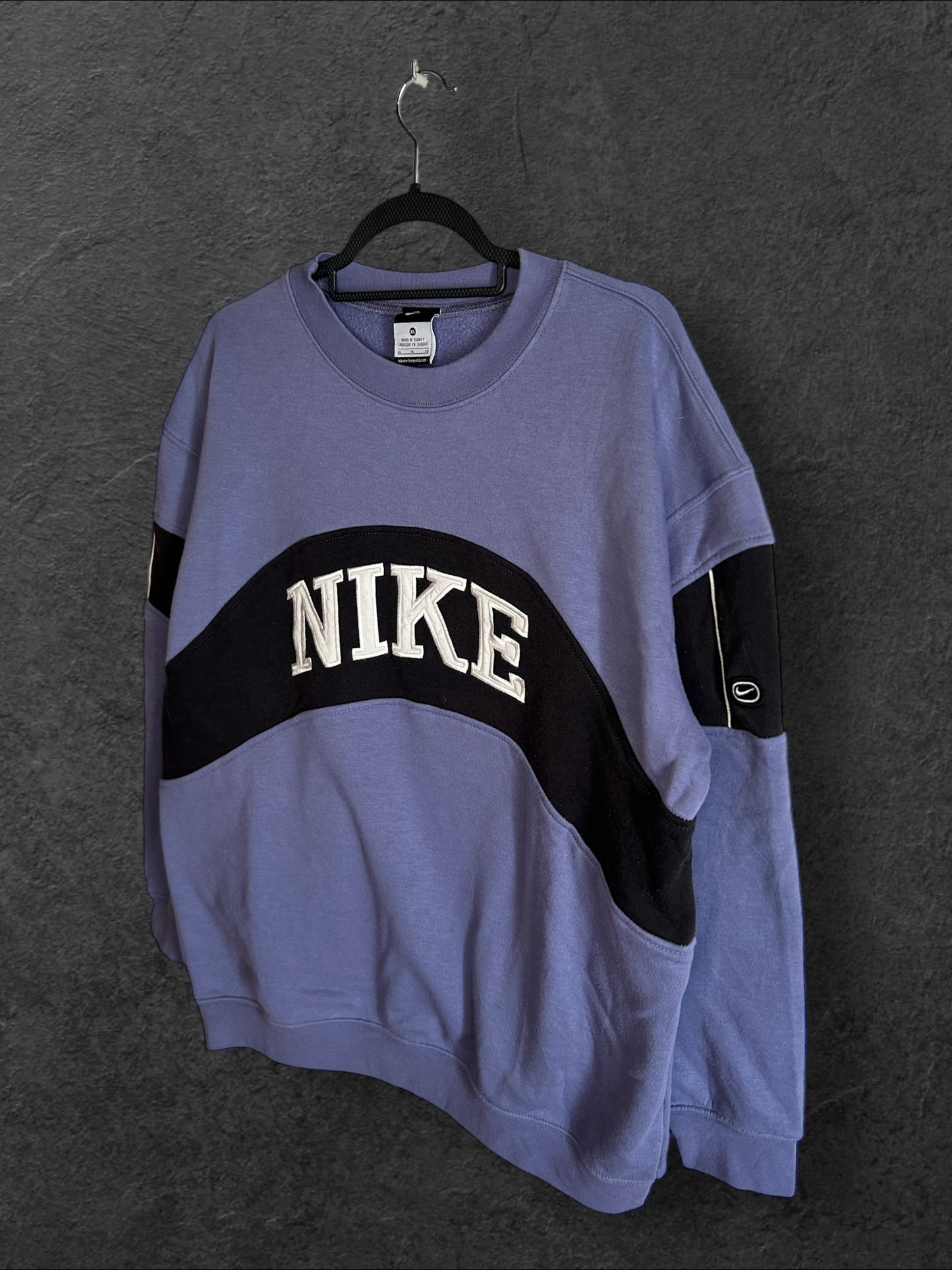 Retro Nike Purpura Reworked Jersey Oversized