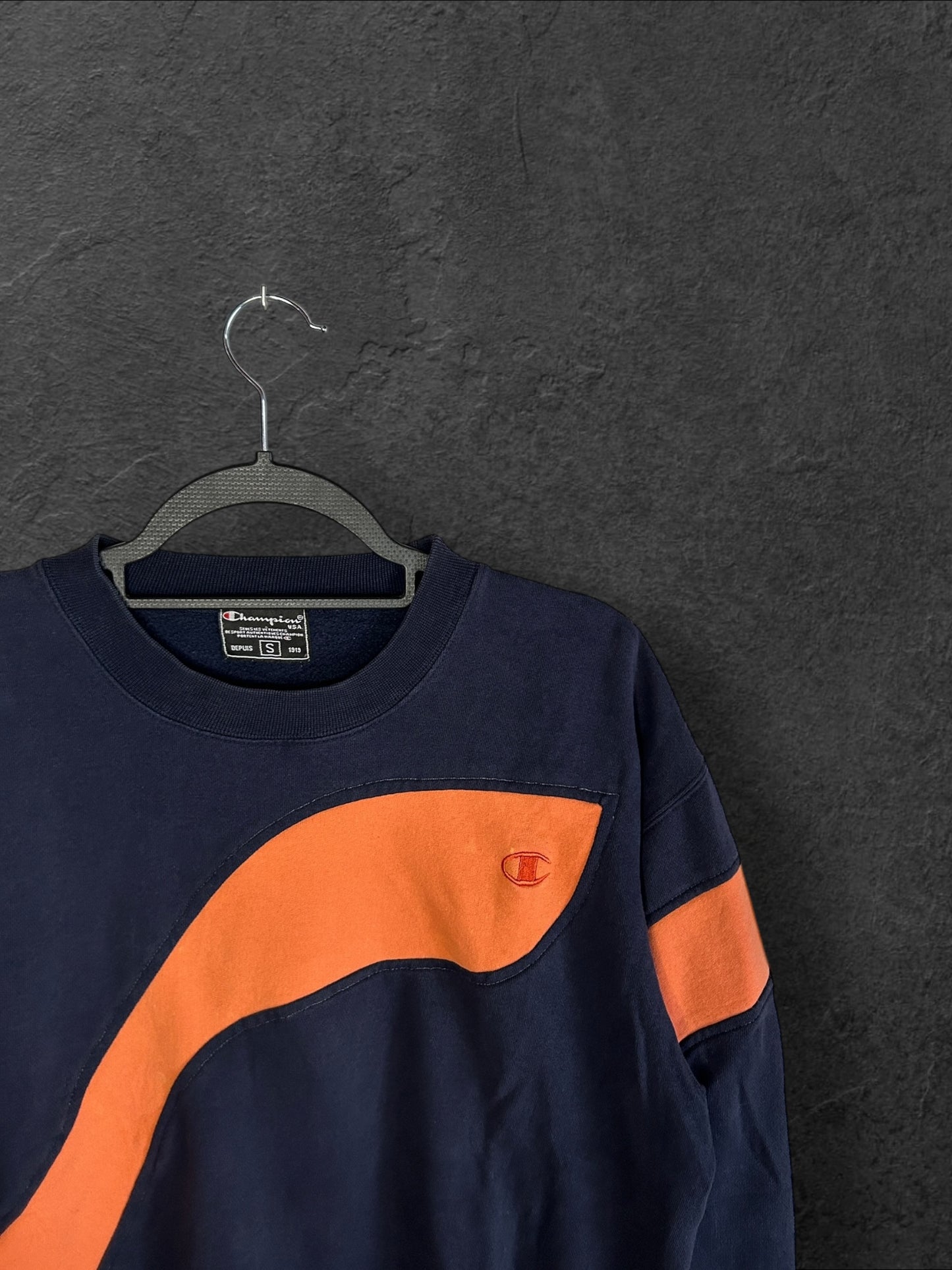 Reworked Champion Sweater Oranje & Black edition