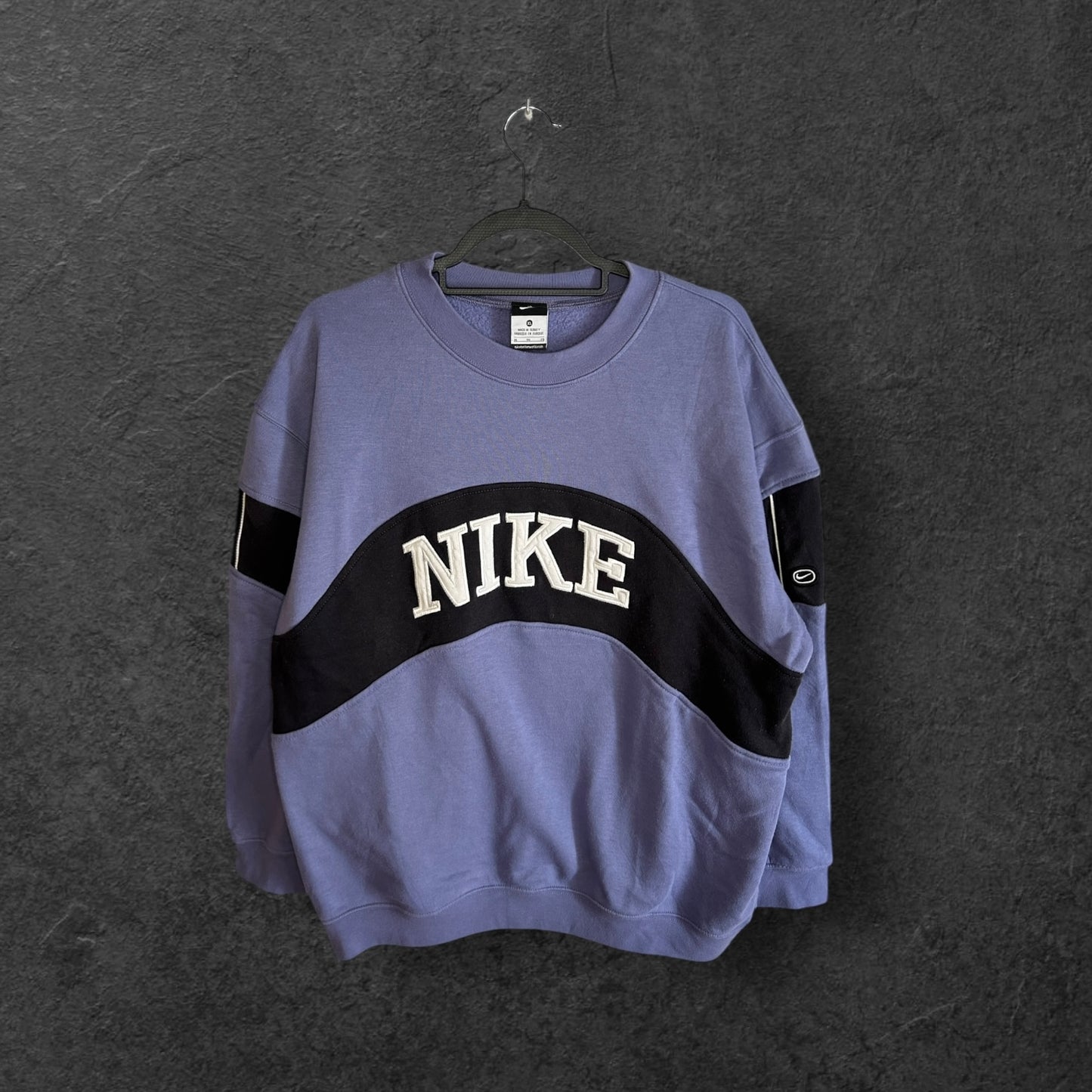 Retro Nike Purpura Reworked Jersey Oversized