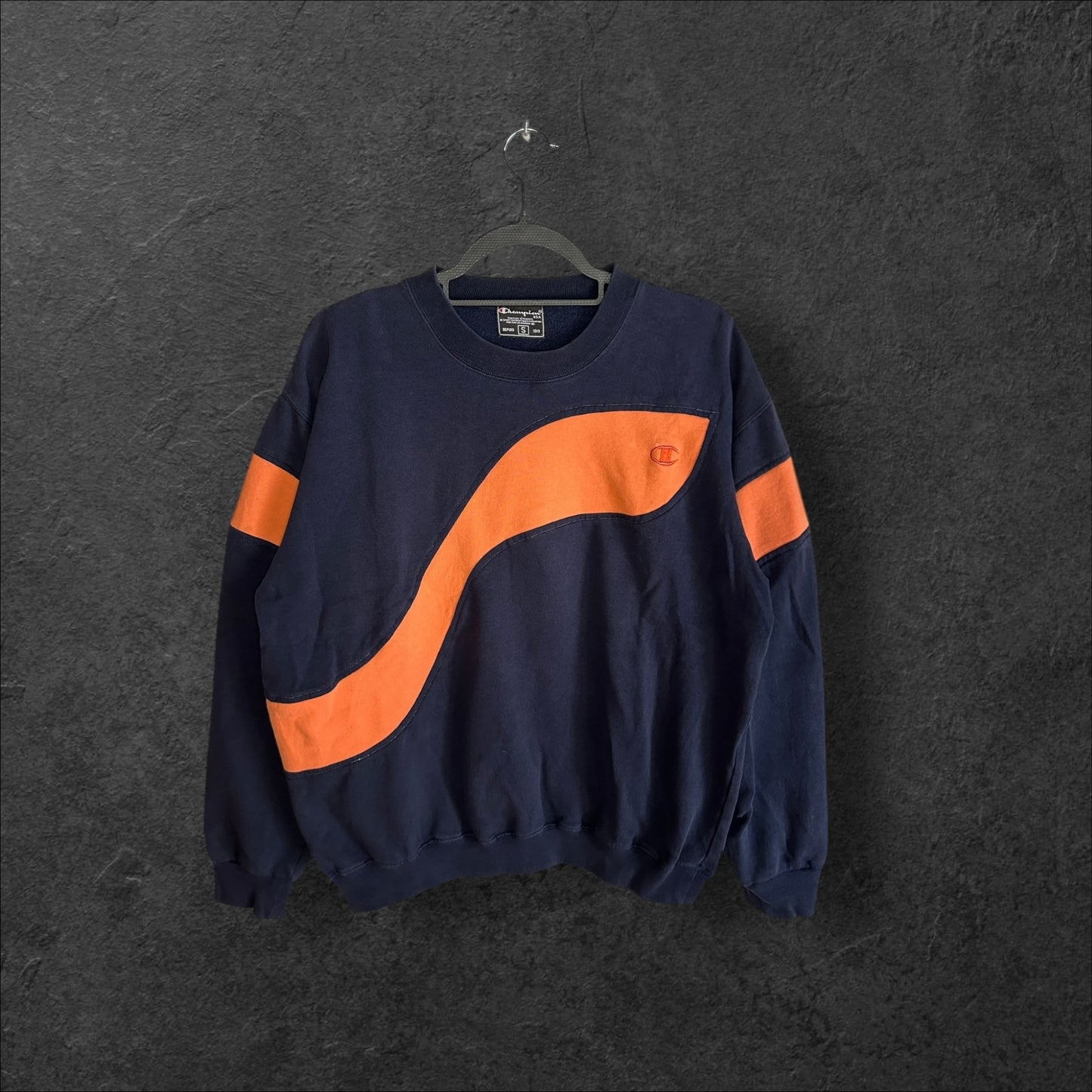 Reworked Champion Sweater Oranje & Black edition